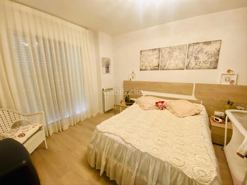 Foto 05743cfe-9224-47b3-aa68-e1d486c65447. Planta baixa amb calefacció aparcament piscina a Cerdanyola del Vallès