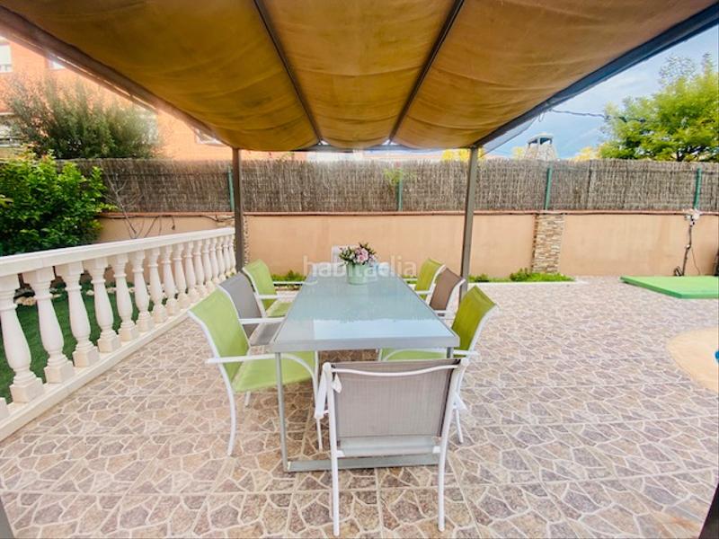 Foto a59d627f-d10c-40bb-a2cf-170fe00accdd. Planta baixa amb calefacció aparcament piscina a Cerdanyola del Vallès