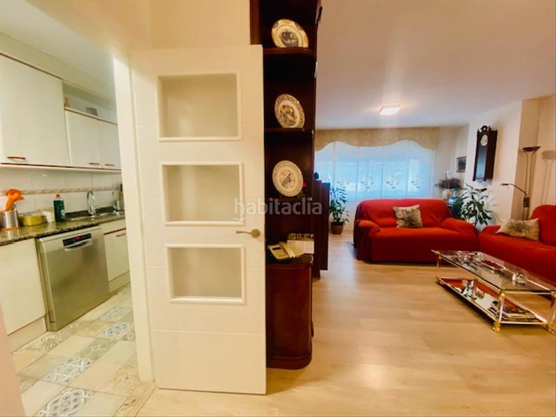 Foto f69d1285-230d-48c4-a2ef-fc826074f21f. Planta baixa amb calefacció aparcament piscina a Cerdanyola del Vallès