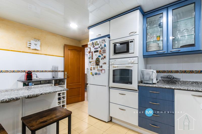 Foto c220e103-2677-4411-82b9-c1555a887bc5. Etagenwohnung mit heizung in Can Palet Terrassa