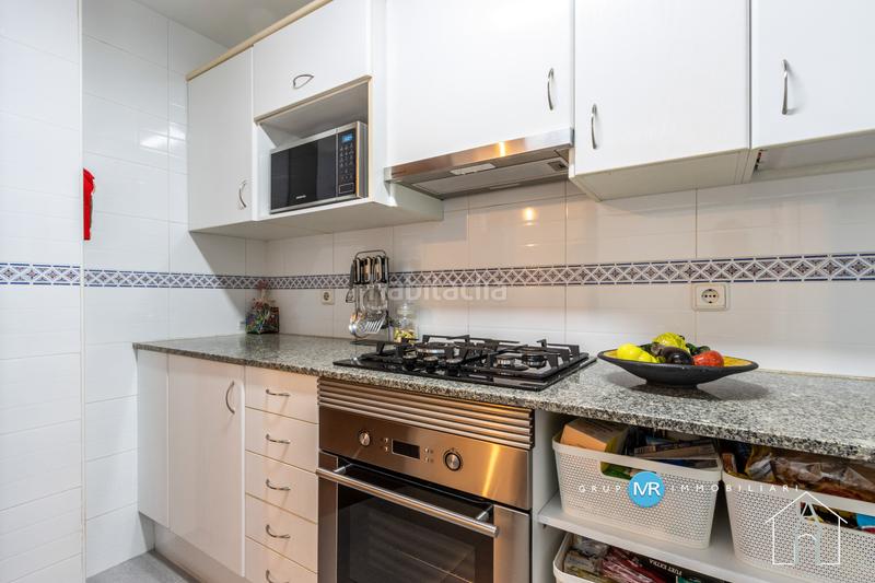 Foto abb2e78f-bb12-40a8-81c0-5fbe1864206a. Flat with heating pool in San Pere Terrassa