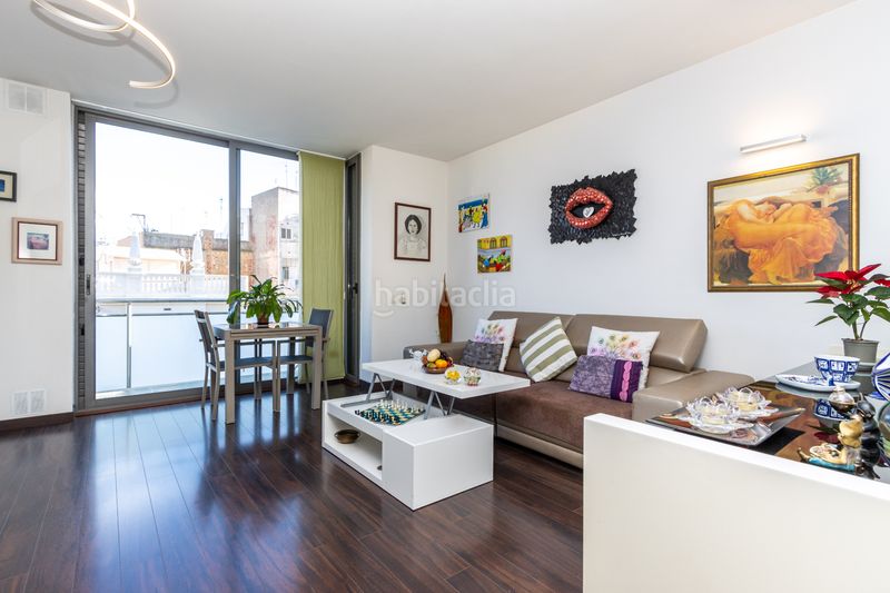 Foto 206f41f8-dbaf-4b49-beb0-ec2a52dbab61. Pis amb calefacció aparcament a La Bordeta Barcelona