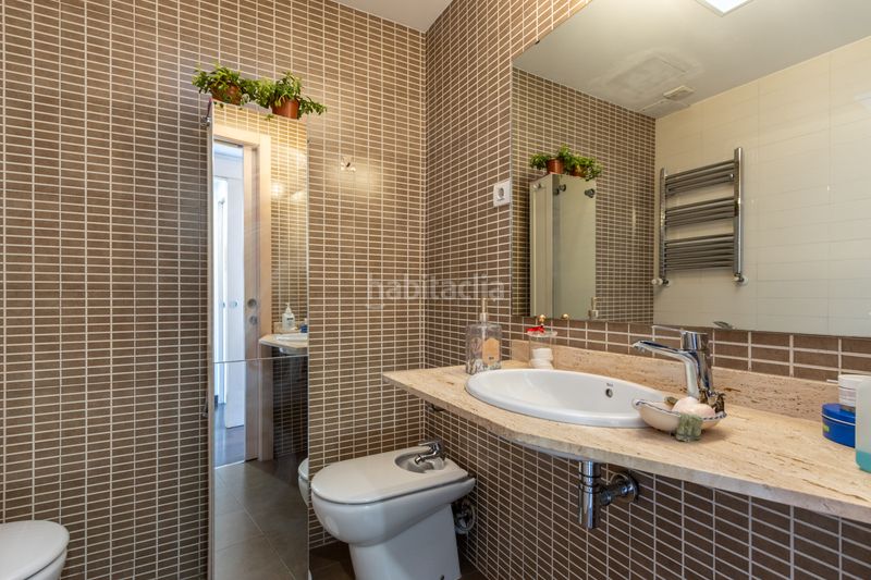 Foto 53843815-0c27-4845-b0b5-732f0664f3c4. Pis amb calefacció aparcament a La Bordeta Barcelona