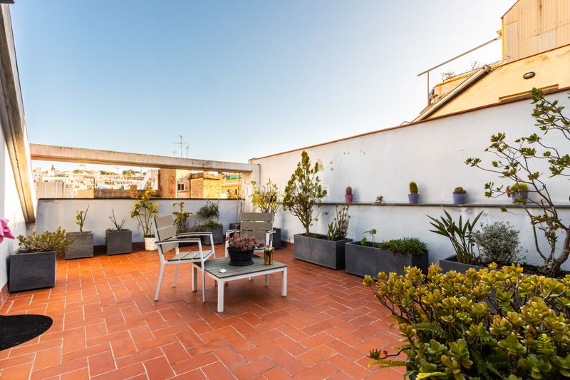 Foto 81b28976-badb-4281-aa11-9b52a3aa55bb. Pis amb calefacció aparcament a La Bordeta Barcelona