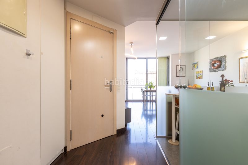 Foto e1a1884d-9f56-4957-8174-e5a23d67a98b. Pis amb calefacció aparcament a La Bordeta Barcelona