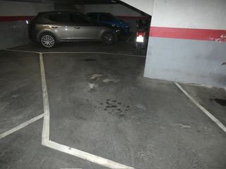 Parking coche  Carrer d'entença. ¡plaza de parking en el corazón de barcelona!