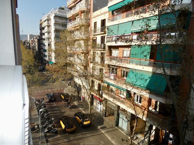 Foto 5a98cc42-7abb-4d55-9d8e-84f3884985b5. Pis amb calefacció a Sants Barcelona