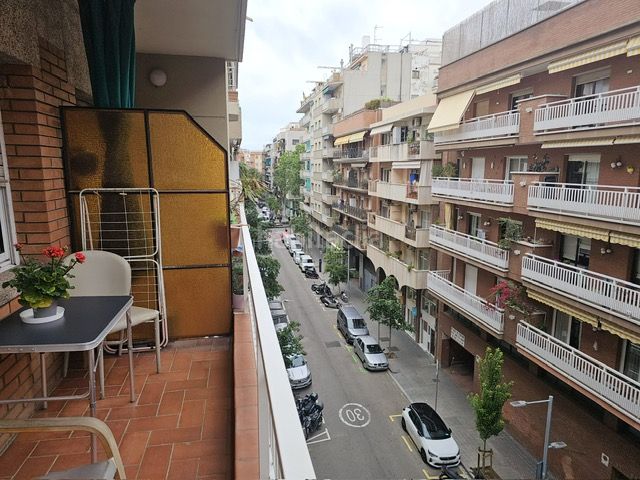 Foto 0a92dd4c-359b-442e-81cb-4c2f60229a6b. Pis amb calefacció a Barri de les Corts Barcelona