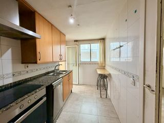 Piso  Carrer del xaloc. Piso en rubi a reformar con gran potencial !!!