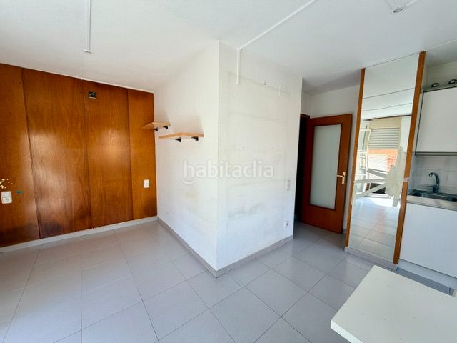 Foto 9c6f96d6-3e0c-4a11-95b8-e53af7cc2c41. Loft amb calefacció aparcament a Cementiri Vell Terrassa