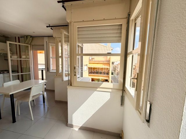 Foto b9d9286a-53ee-402d-929c-7965df18e2d4. Loft amb calefacció aparcament a Cementiri Vell Terrassa