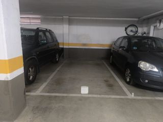 Aparcament cotxe a Carrer de moss�n josep pons 16. Parking en venta en les fonts
