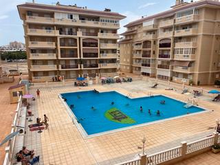 Apartament  Avenida de soria 96. Precioso apartamento de 2 dormitorios con vistas a la piscina y