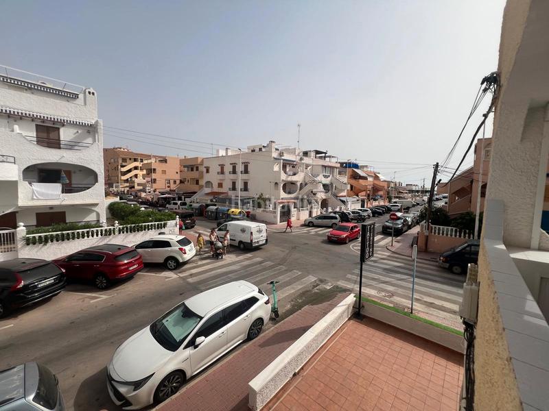 Foto f457d2e9-71d2-4941-b6c5-54572e971c84. Piso en avenida suiza 43 hermoso piso a 200 metros de la playa de la mata en Torrevieja