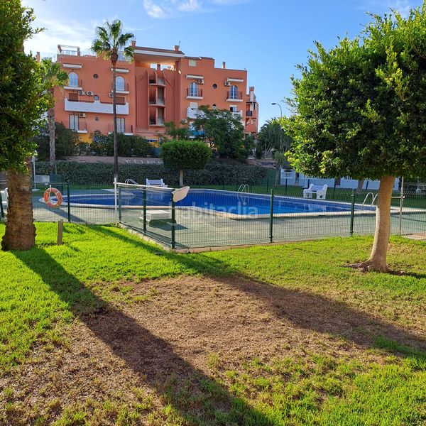 Foto 50fe605f-7c9c-4fa0-8ec3-e30be2d3e930. Apartament a avenida corinto 9 a Torreblanca Torrevieja