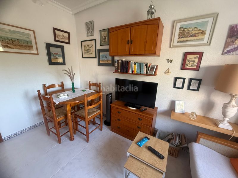 Foto f2f3fcc5-f72d-402c-a052-d20f622ac618. Apartament a avenida corinto 9 a Torreblanca Torrevieja