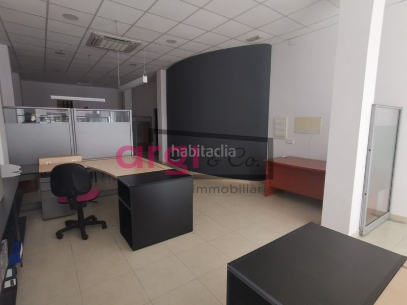 Foto 3e759cb5-64ec-4541-b099-ee15685b5a53. Local comercial local en venta en Centre Viladecans