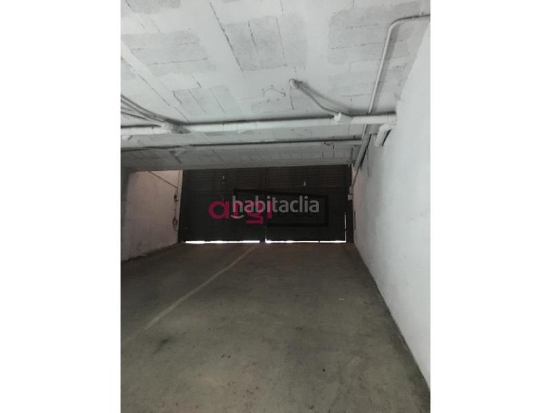 Foto 87ae98d5-0309-4ff5-af39-bb4863c32c31. Aparcament cotxe a Centre Viladecans