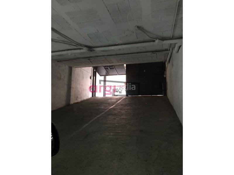 Foto da3b83bd-9b2f-4a8f-b1e6-f0b1e0d7285b. Aparcament cotxe a Centre Viladecans