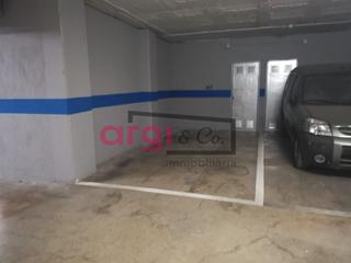 Aparcament cotxe  N/a. Plaza de aparcamiento y trastero