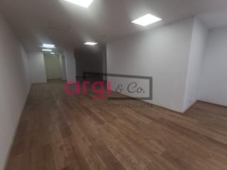 Local Comercial a Centre. Local en venta