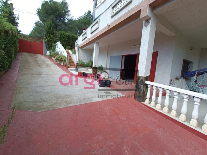 Foto 1f2b1374-f033-4f8b-b49b-e14fa6fc0d79. Casa in costa Cunit - els jardins - els rosers Cunit