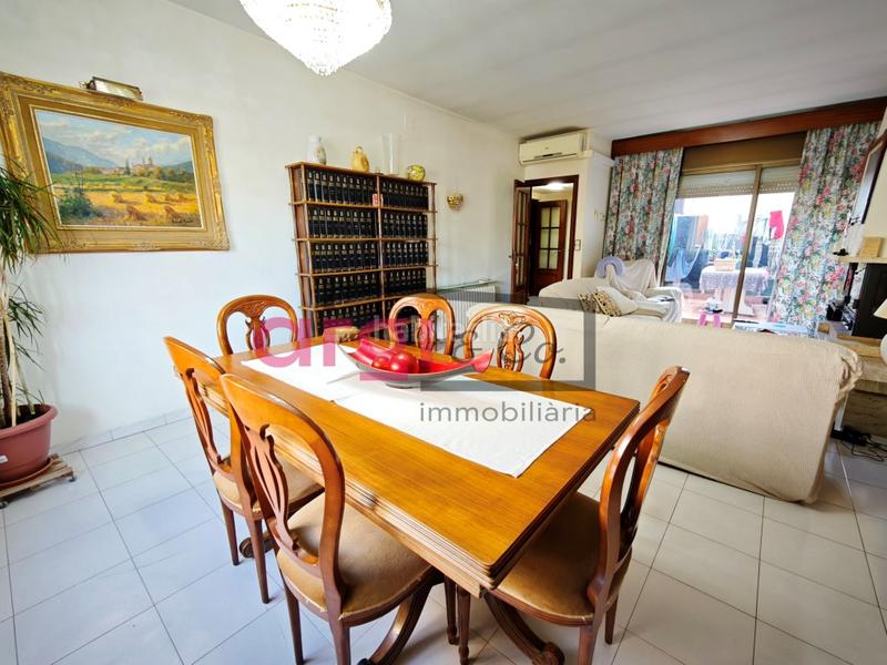 Foto 1e1fe59f-1a64-45af-83ef-f8a01a35f052. Maison avec parking dans Centre Viladecans