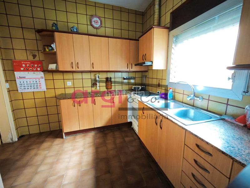 Foto 44d81b87-d860-43e7-a701-0d416ecc19bf. Maison avec parking dans Centre Viladecans