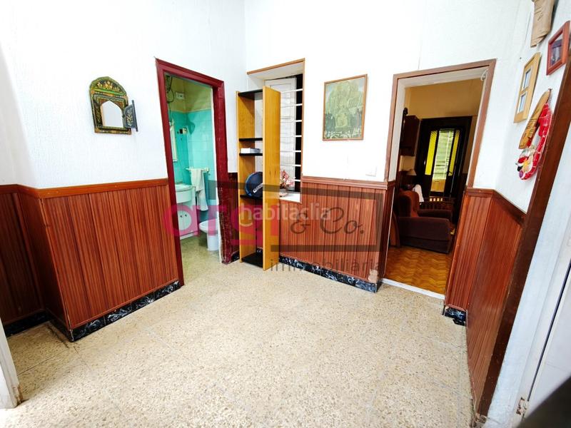 Foto b302f76d-f82e-43bb-bf1c-93975996781b. Maison avec parking dans Centre Viladecans