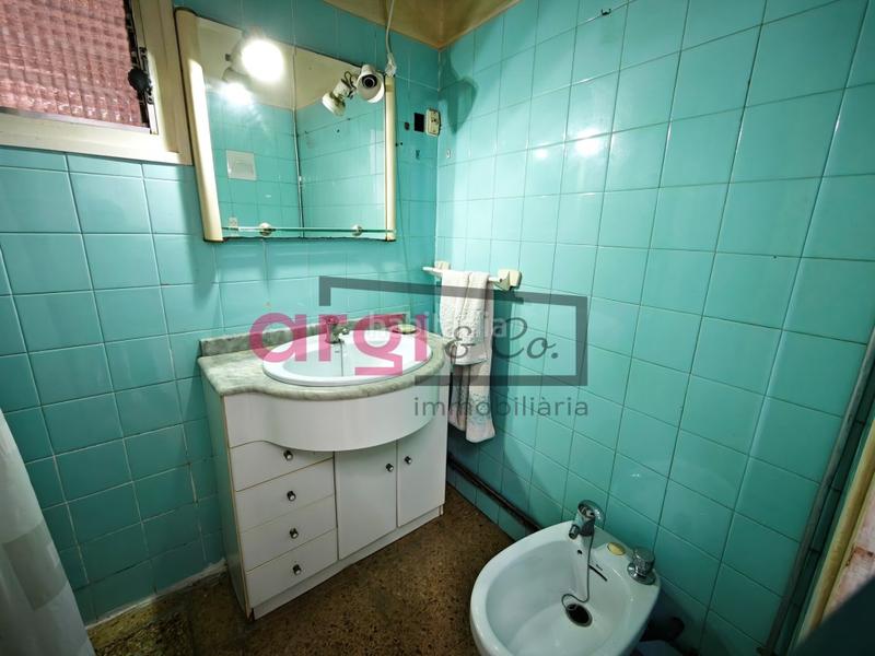 Foto b82d5a84-a4ab-46b0-ac72-2f0b0d99945b. Maison avec parking dans Centre Viladecans