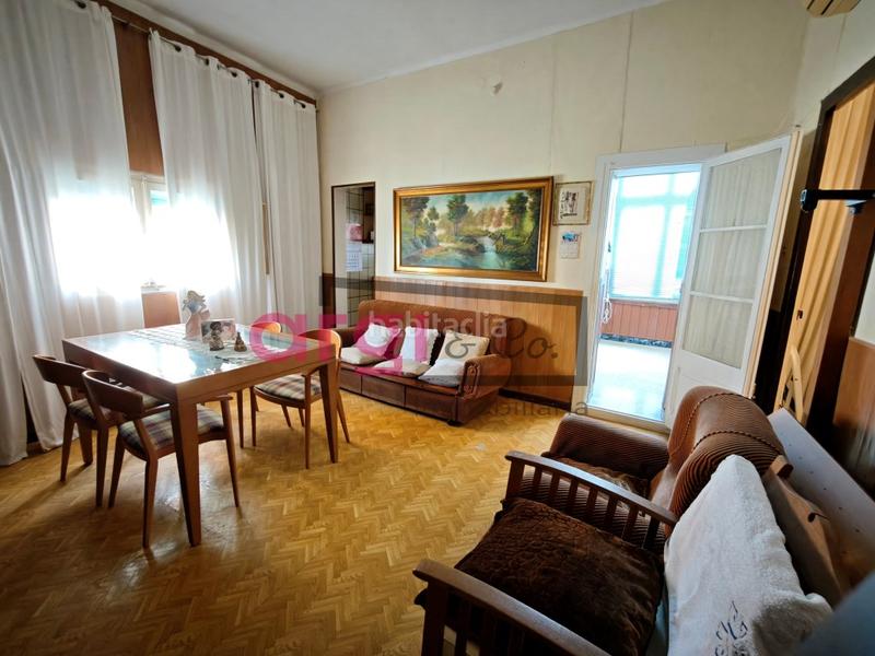 Foto d16a13b6-c38b-4859-84e7-4779007d4d40. Maison avec parking dans Centre Viladecans