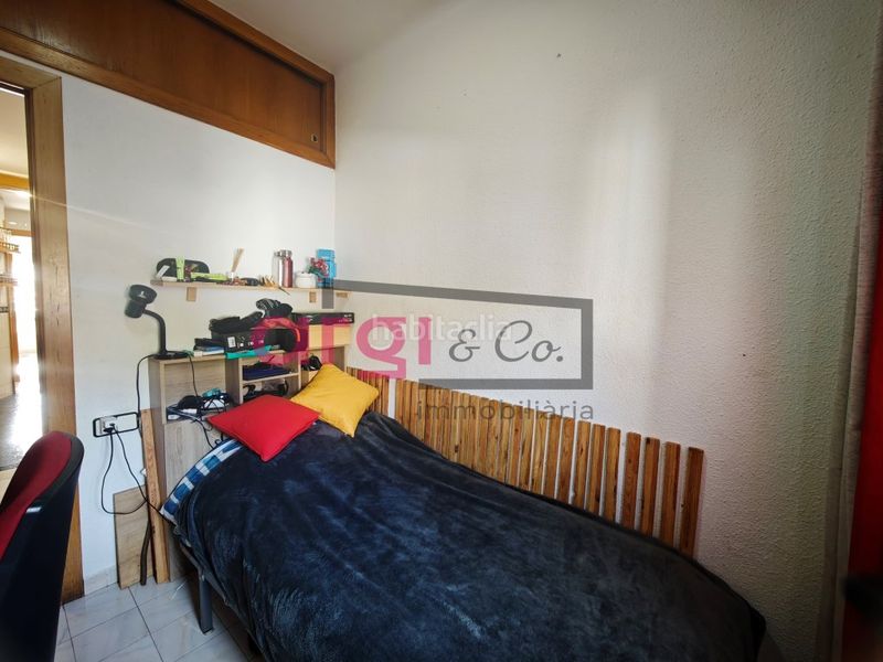 Foto b0803f50-4253-48ec-94d8-c378424ad189. Pis a Centre Viladecans