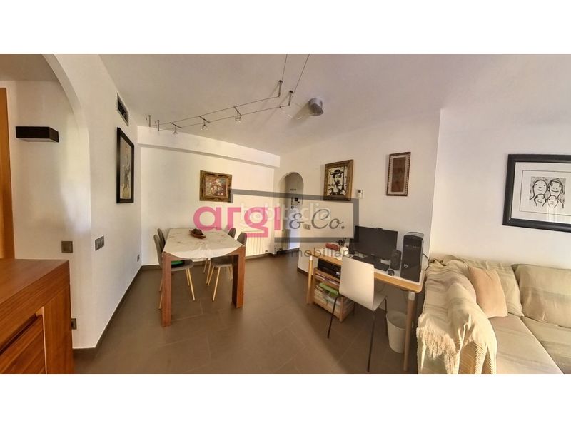 Foto a27d52f5-a5cc-457c-89e1-734f059a8b1f. Pis amb aparcament a Els Molins - Pins Vens Sitges