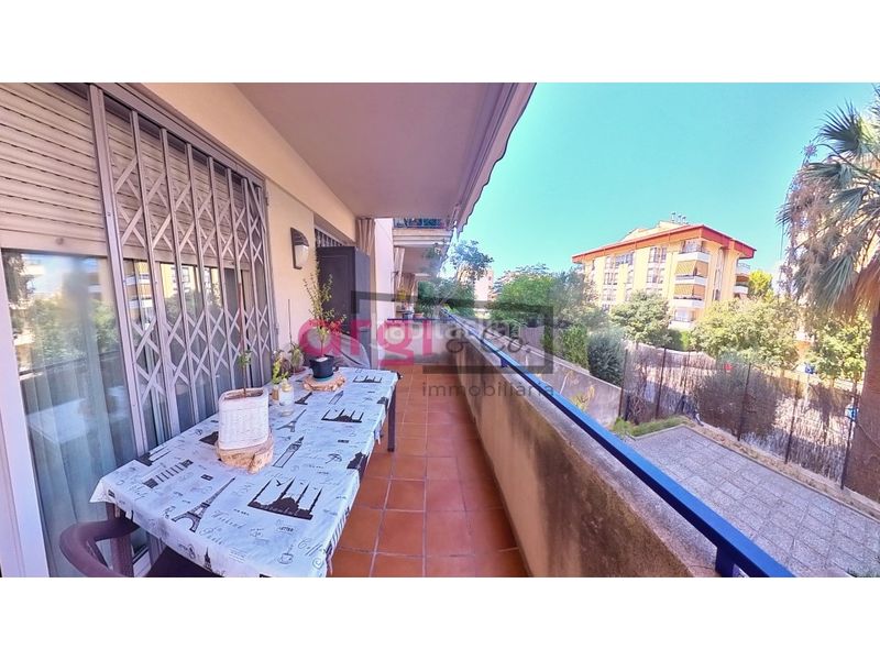 Foto b4d7bc0c-a4e2-4458-a526-429d3ac95d4c. Pis amb aparcament a Els Molins - Pins Vens Sitges