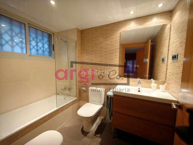 Foto bbbafd97-040b-424b-a9aa-9d1ed91b674b. Pis amb aparcament a Els Molins - Pins Vens Sitges