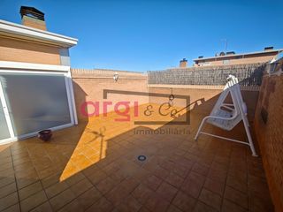 �tic a Torrent Ballester. Magnifico �tico en venta