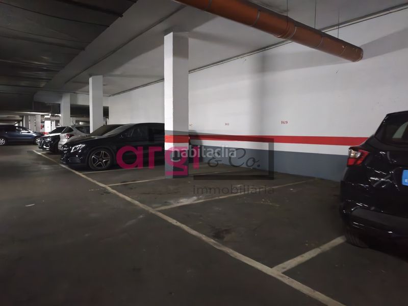 Foto 0b9b9d39-c64d-48f3-8d9a-8a90e7c4036e. Car parking in Santa Eulàlia Hospitalet de Llobregat (L´)