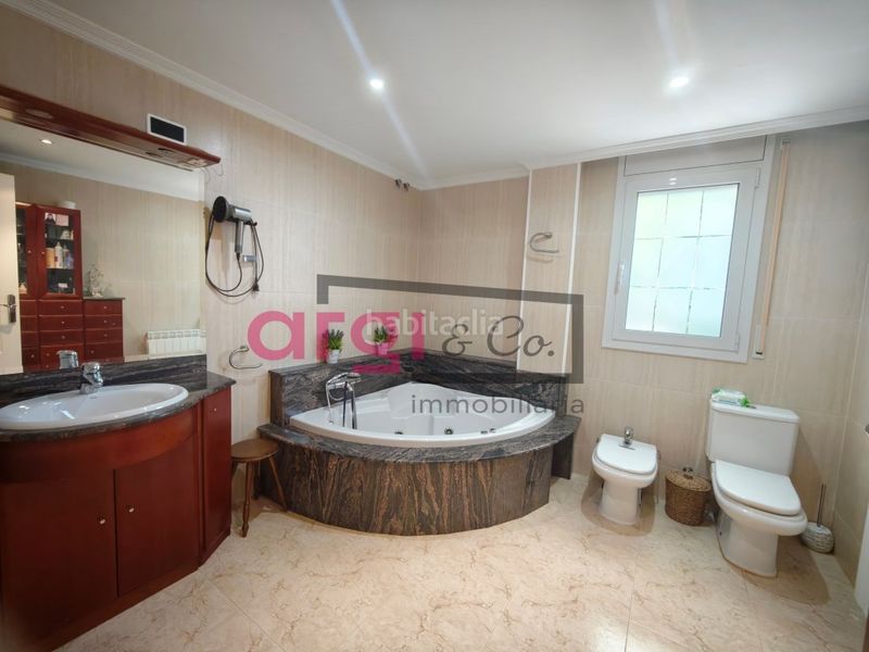 Foto c38470cc-c864-4525-94f7-47aaf2f27f0b. Xalet a Begues