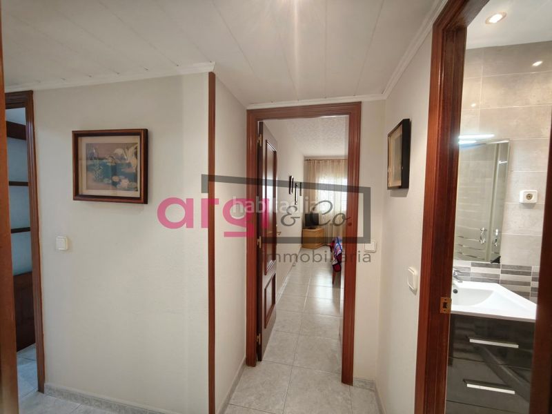 Foto 0e7462e0-ff5e-417e-99a4-d739912da362. Piso  con terraza en Centre Viladecans