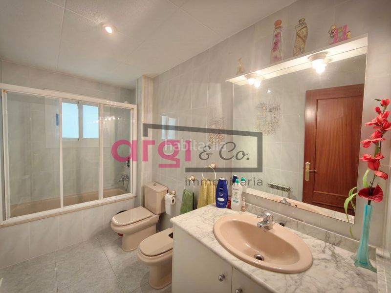 Foto 19abf759-16dd-43cc-b62e-622f76578cb0. Piso  con terraza en Centre Viladecans
