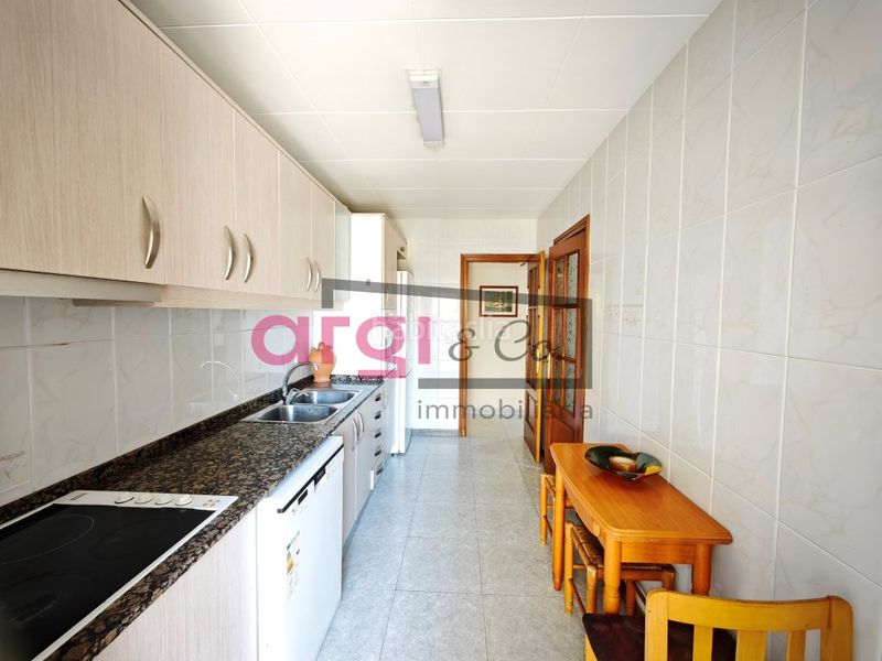 Foto 4c07cda6-541c-4391-9758-116f00f67b2a. Piso  con terraza en Centre Viladecans