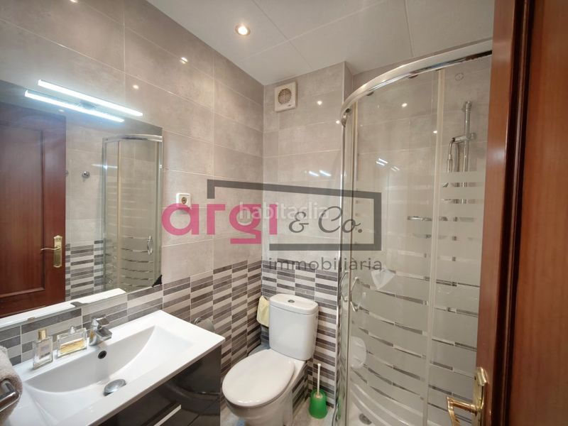 Foto 55ea856e-952f-44c6-bf6e-26794670dc7d. Piso  con terraza en Centre Viladecans