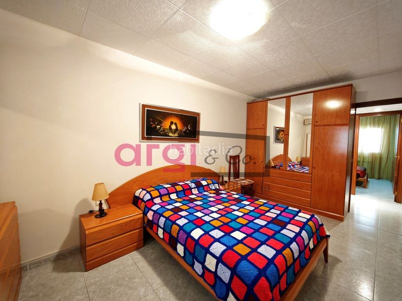 Foto a8ce4028-c839-45c4-8c77-5d0b557bcfc7. Piso  con terraza en Centre Viladecans