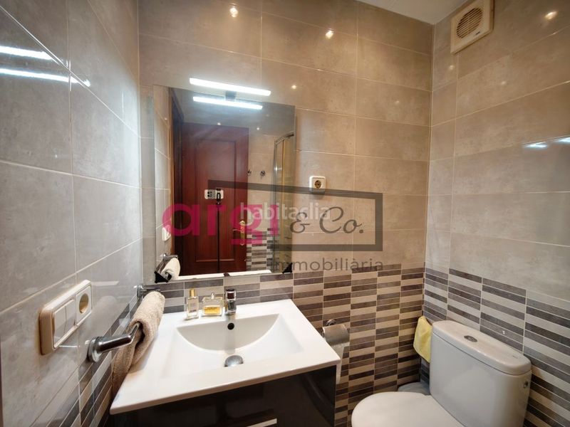 Foto c5e0d979-3068-4db6-adf4-06ed09875d4b. Piso  con terraza en Centre Viladecans