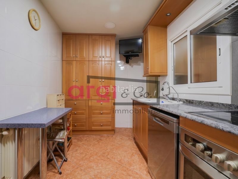 Foto a8853f35-82cc-4c0a-b2c9-8a2263eed349. Pis a Centre Viladecans