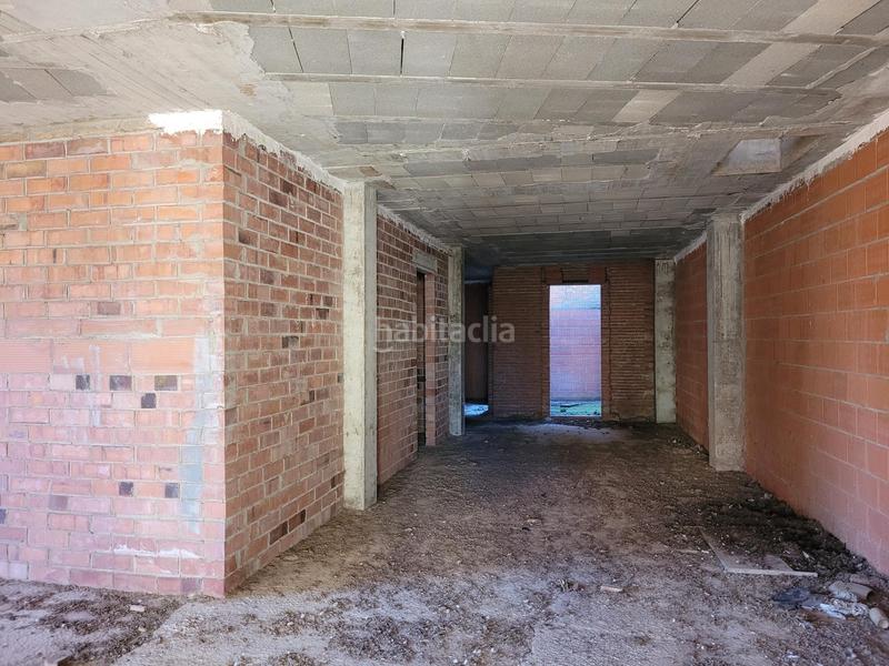 Foto b3a7b4fc-36d6-4485-bfed-5d4ccd291130. Piso estructura de 2 pisos planta baja 2 trasteros en venta . en Almacelles