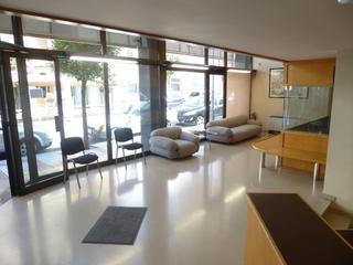 Lloguer Oficina a De la generalitat 11. Precioso local comercial habilitado como oficina, en alquiler en
