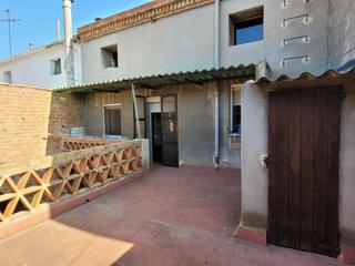 Casa adossada  De catalunya. Casa grande en venta en el poal