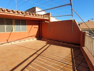Semi detached house  De santa cristina. Casa espaciosa en el centro de mollerussa con terraza en venta