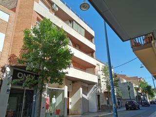 Pis  D'arbeca. Espacioso piso de 4 habitaciones en el centro de la ciudad  147m